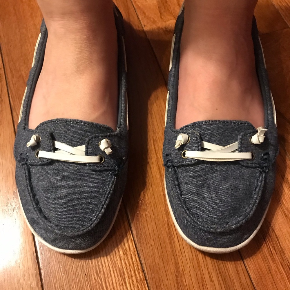 "Jean look" boat shoes